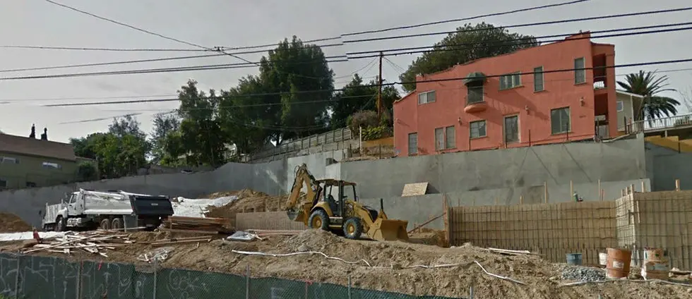 2211 GLENDALE image 10