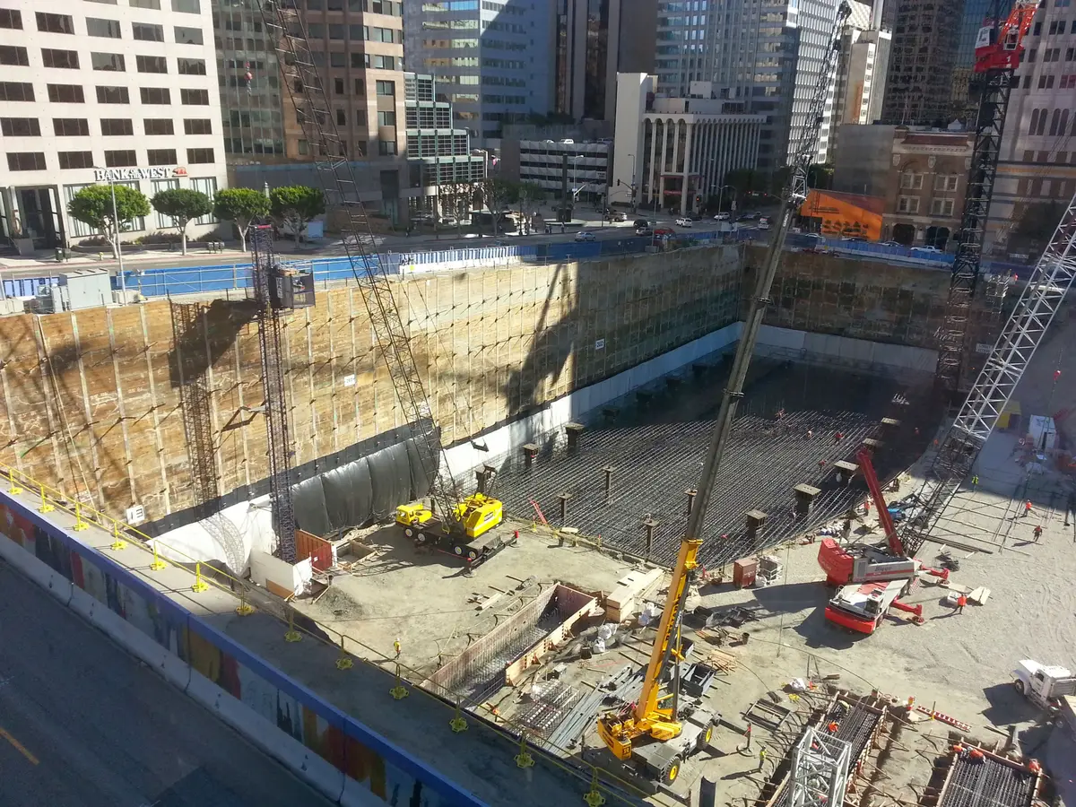 Wilshire Grand Center image 3