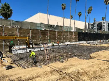 6569 VAN NUYS image 4