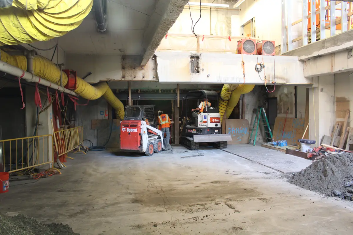 Metro BLOC Tunnel image 1