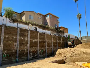 6569 VAN NUYS image 2