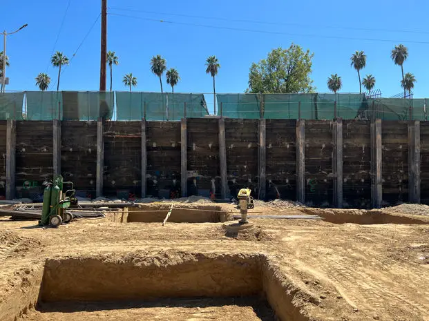 6569 VAN NUYS image 7