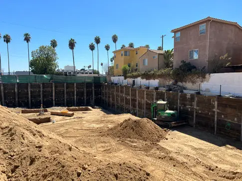 6569 VAN NUYS image 5