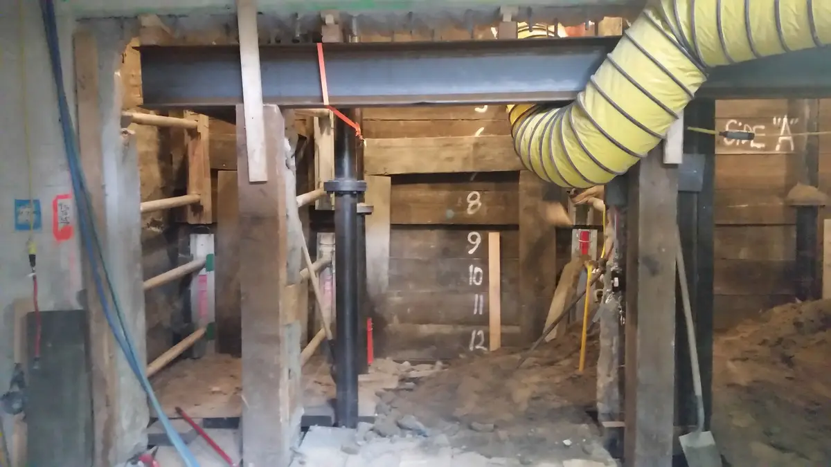 Metro BLOC Tunnel image 6