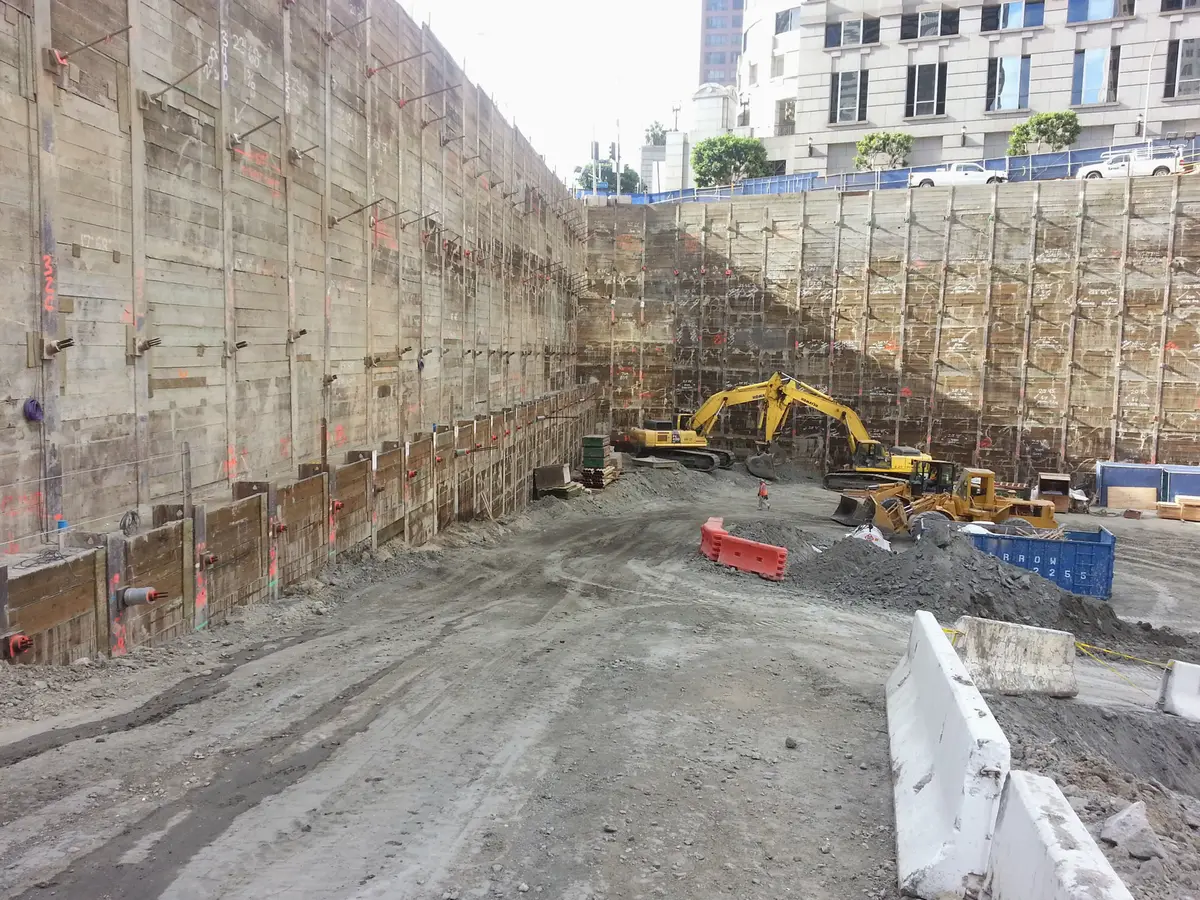 Wilshire Grand Center image 5