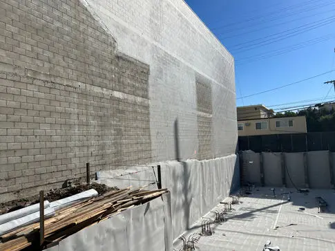 10642 SANTA MONICA image 2