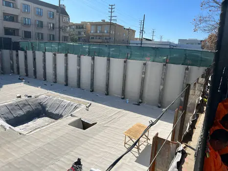 10642 SANTA MONICA image 3